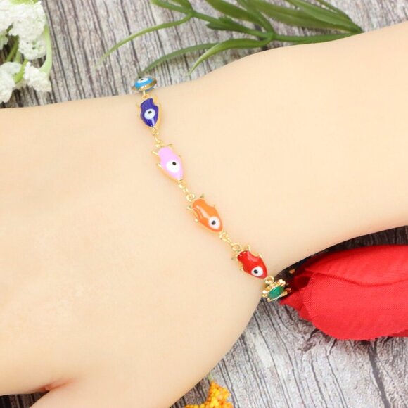 "Trendy Handmade Bracelet – A Stylish Gift for Women & Girls, MAR091902 - Picture 2 of 10